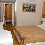Wox Ew Hotel