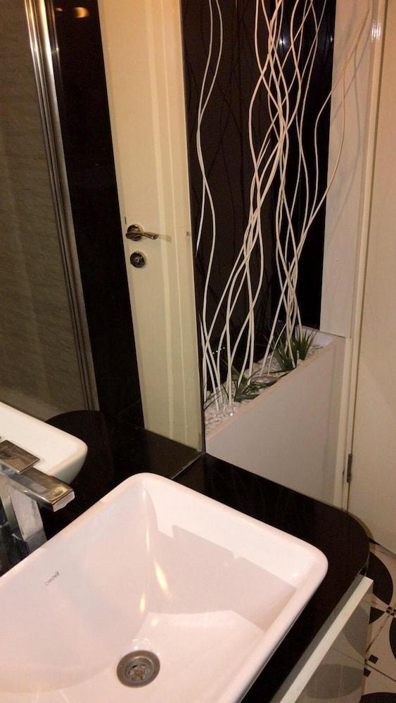 Bed & Breakfast Wox Ew Izmir